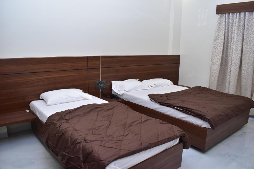 Hotel Sai Sandesh Shirdi Eksteriør billede