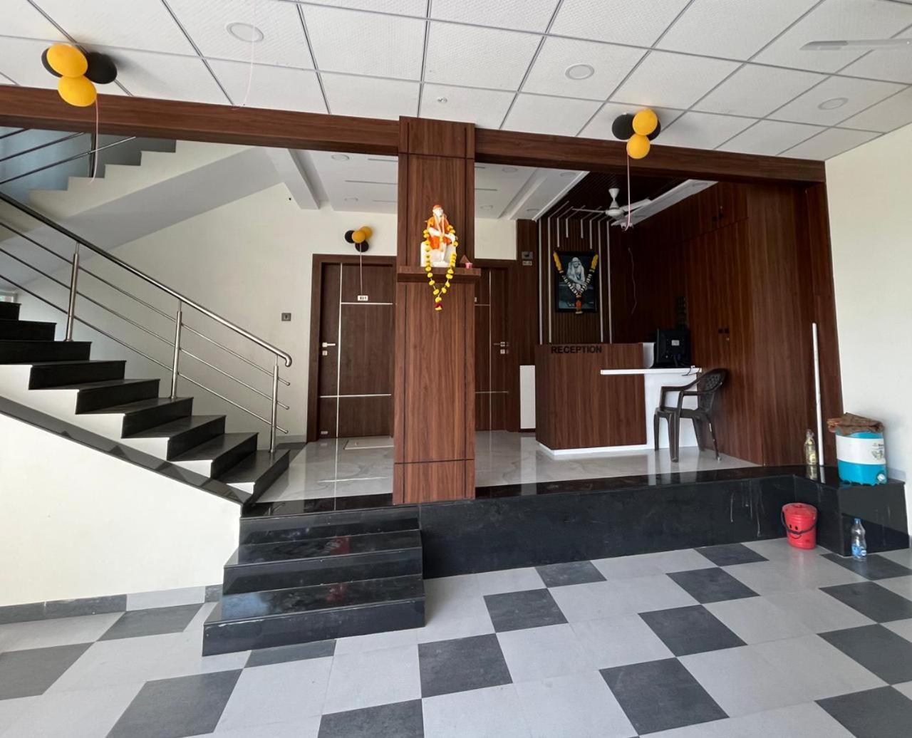 Hotel Sai Sandesh Shirdi Eksteriør billede