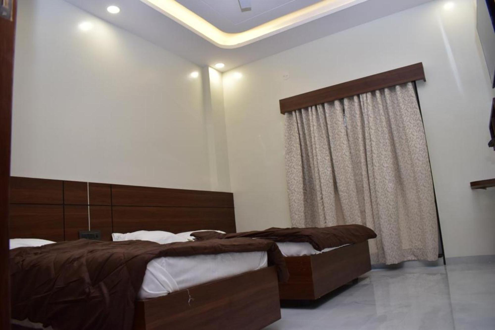 Hotel Sai Sandesh Shirdi Eksteriør billede